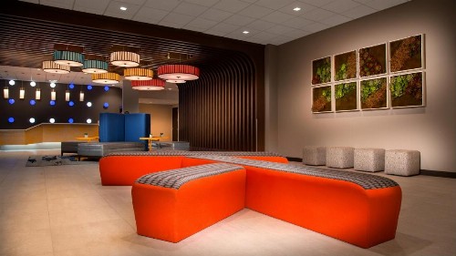 GLō Best Western Nashville Airport West - image 4