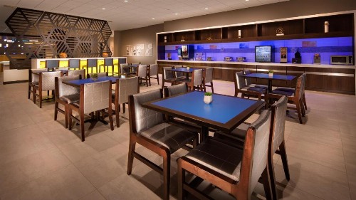 GLō Best Western Nashville Airport West - image 6