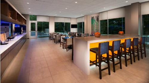 GLō Best Western Nashville Airport West - image 7