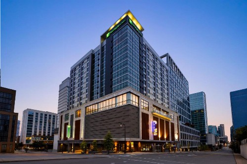 Holiday Inn & Suites - Nashville Downtown - Conv Ctr an IHG Hotel