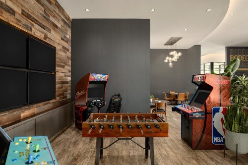 Holiday Inn & Suites - Nashville Downtown - Conv Ctr an IHG Hotel - image 3
