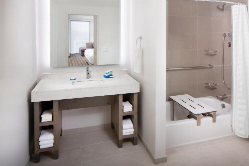 Hyatt House Nashville at Vanderbilt - image 29