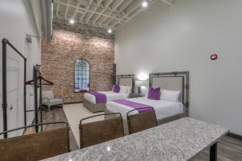 Studio 154 Luxury Hotel - image 11