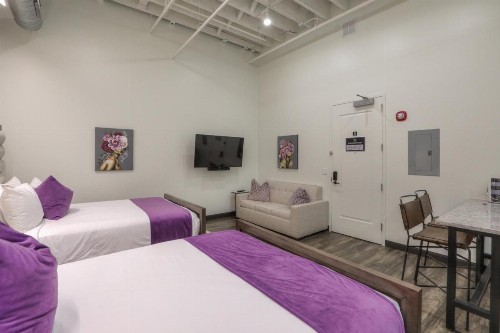 Studio 154 Luxury Hotel - image 24