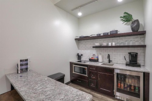 Studio 154 Luxury Hotel - image 25