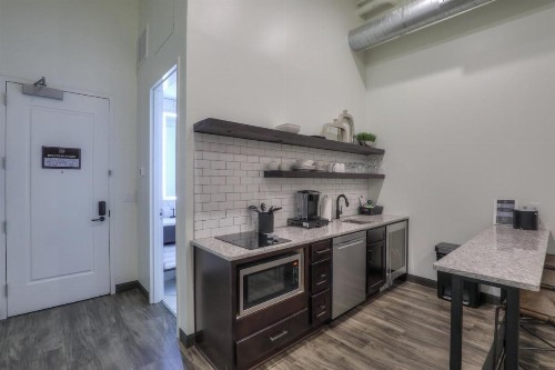Studio 154 Luxury Hotel - image 29