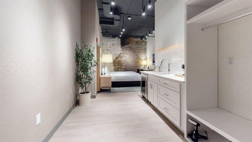 Studio 154 Luxury Hotel - image 3