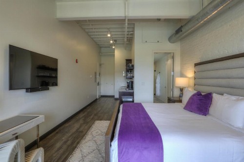 Studio 154 Luxury Hotel - image 46
