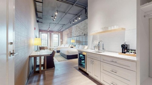 Studio 154 Luxury Hotel - image 8