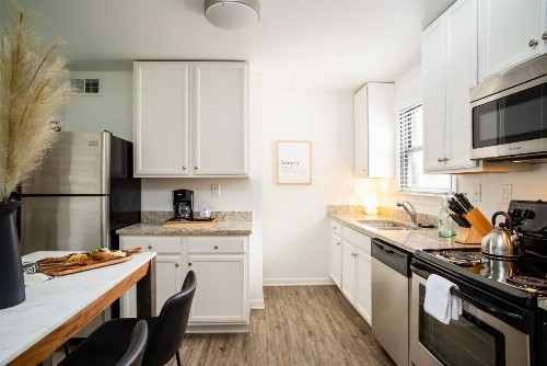 Abode Nashville - Marathon Village Near Downtown - image 17