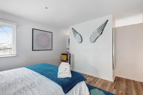 Nash-Vegas Oasis - image 6