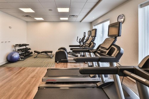 Holiday Inn Express & Suites - Nashville MetroCenter Downtown an IHG Hotel - image 47