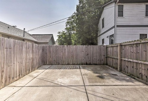 Renovated Pet-Friendly Nashville Home with Pvt Yard - image 2