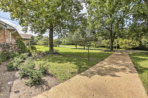 Nashville Apt with Patio 3 Mi to Grand Ole Opry - image 7