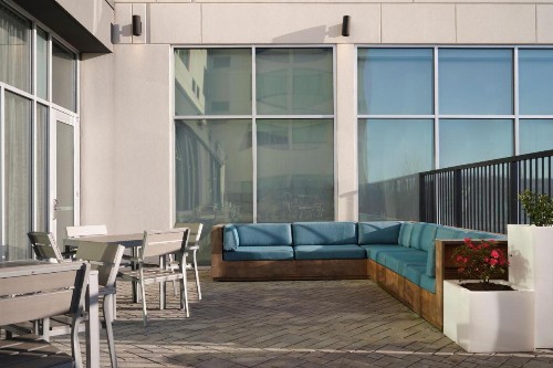 Aloft Knoxville West - image 14