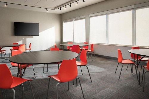 Aloft Knoxville West - image 2