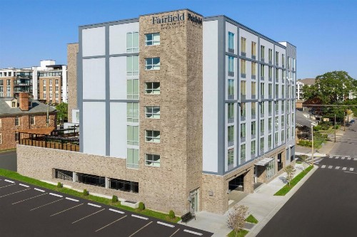 Fairfield Inn & Suites Nashville Near Vanderbilt - image 19