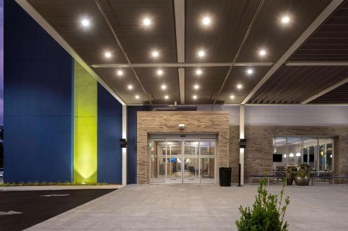 Home2 Suites By Hilton Nashville Metrocenter - image 4