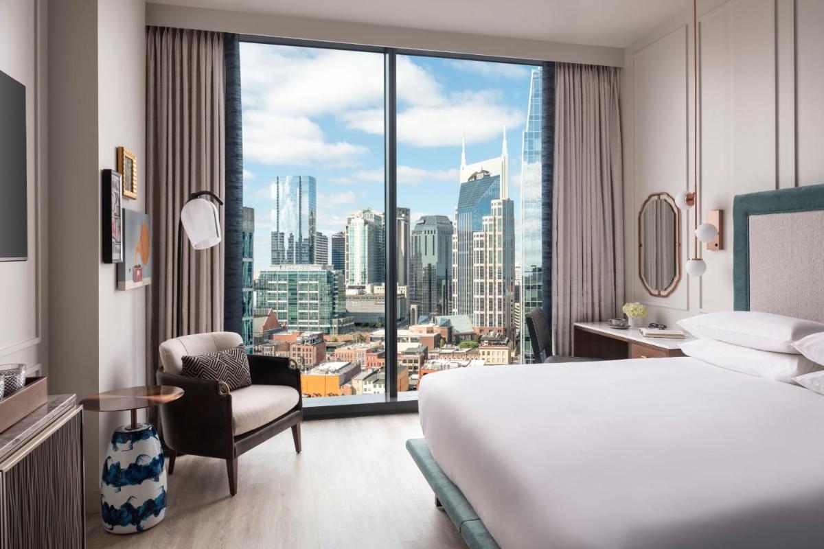 Hyatt Centric Downtown Nashville - image 4