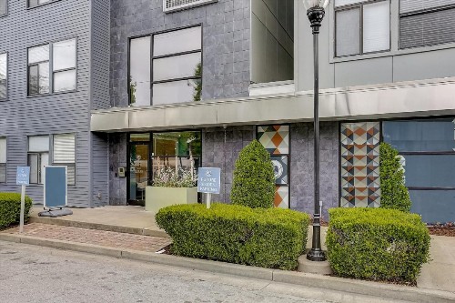 Frontdesk I Olympus at Midtown Nashville - image 4