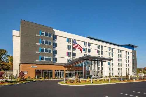 Magnuson Hotel Framingham - image 3