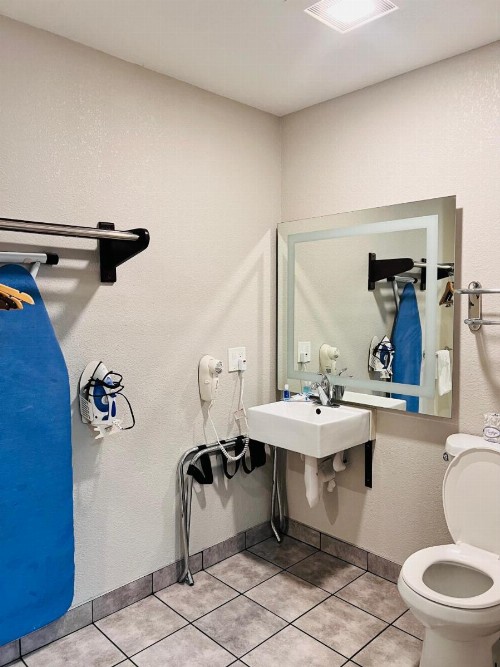 Rodeway Inn National City San Diego South - image 10
