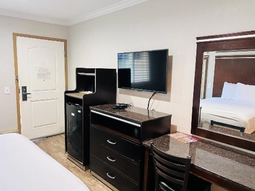 Rodeway Inn National City San Diego South - image 17