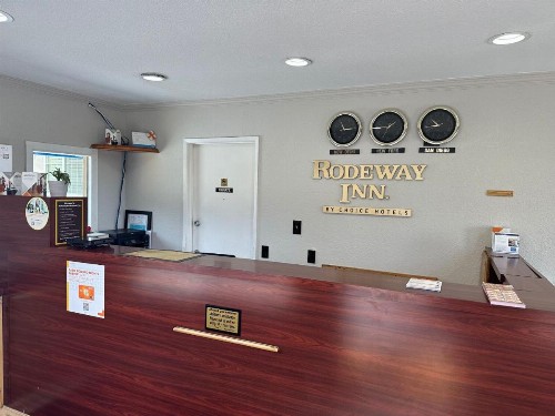 Rodeway Inn National City San Diego South - image 21