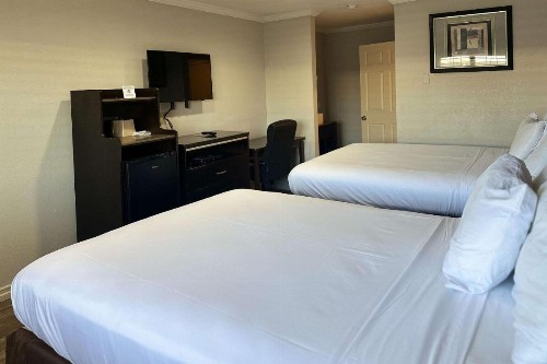 Rodeway Inn National City San Diego South - image 4