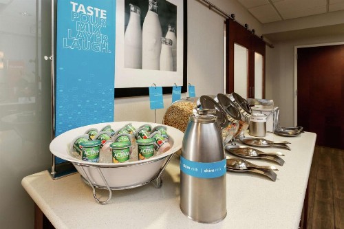 Hampton Inn & Suites Navarre - image 24