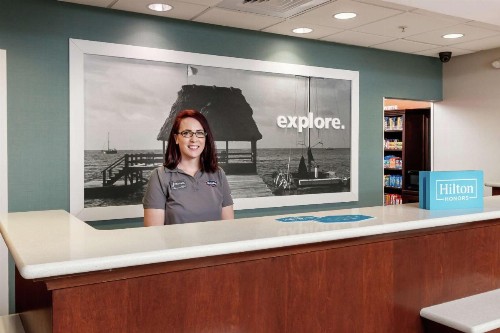 Hampton Inn & Suites Navarre - image 26
