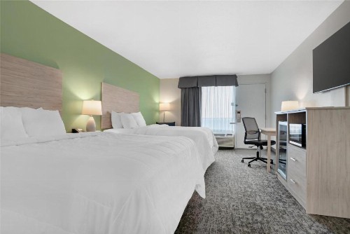 Best Western Navarre Waterfront - image 19