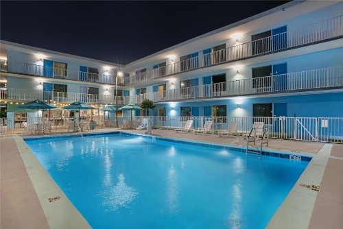 Best Western Navarre Waterfront - image 34
