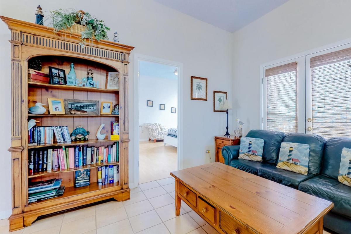 3 Bed 2 Bath Apartment in Navarre Beach - image 6