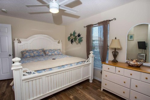 Gulf Island Condos Unit 722 - image 11