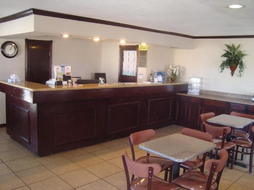 Navasota Inn - image 13