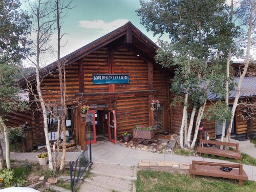 The Boulder Creek Lodge - image 1
