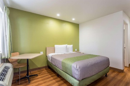 Motel 6-Needles CA - image 22