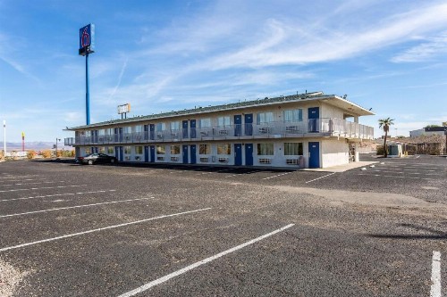 Motel 6-Needles CA - image 4