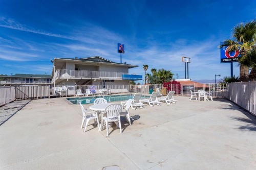Motel 6-Needles CA - image 8