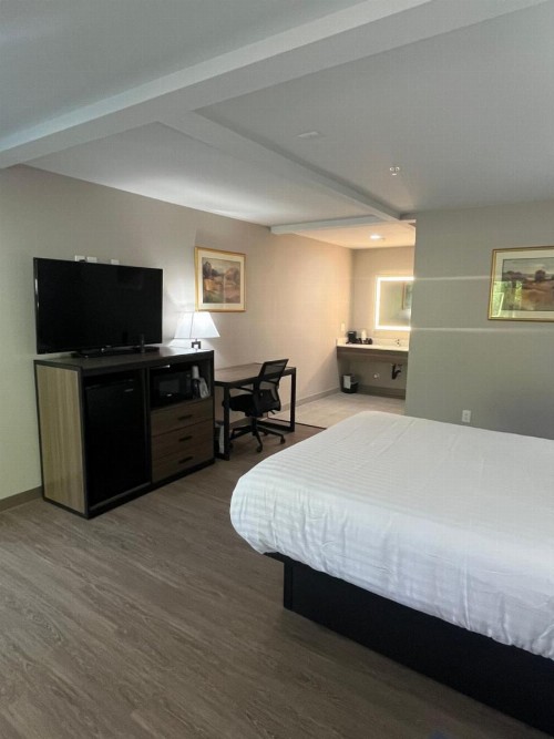 Northern Queen Inn - image 10