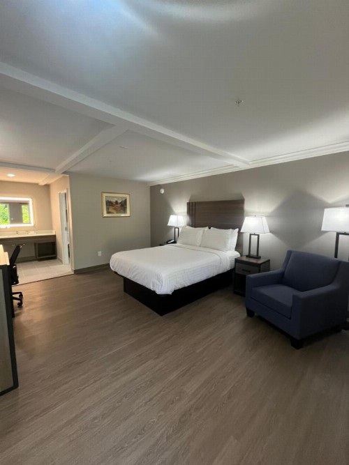 Northern Queen Inn - image 14