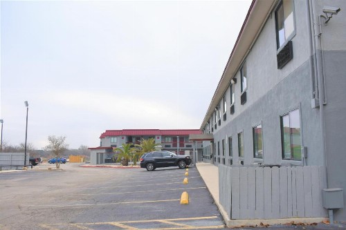 Red Roof Inn New Braunfels - image 31