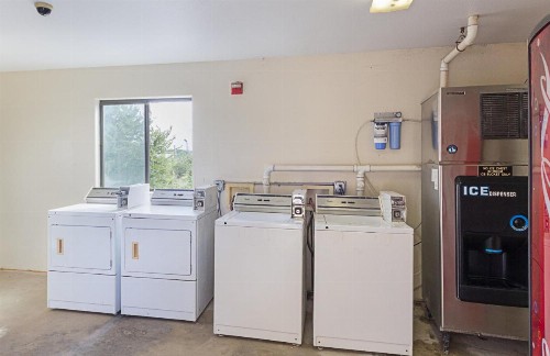 Red Roof Inn New Braunfels - image 43
