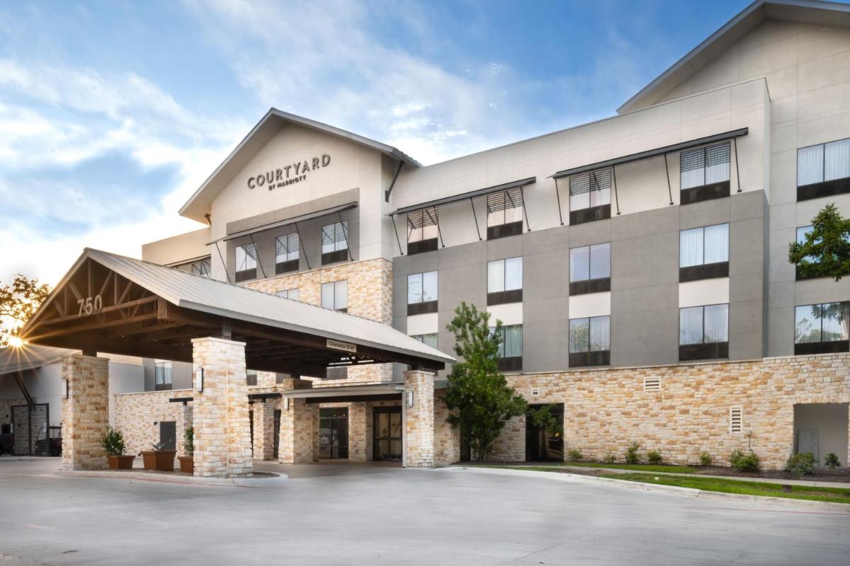 Courtyard by Marriott New Braunfels River Village - main image
