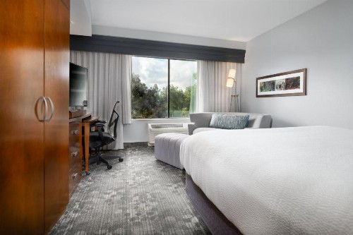 Courtyard by Marriott New Braunfels River Village - image 14