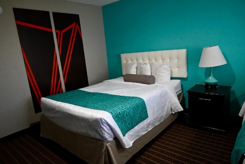 Howard Johnson by Wyndham Near Schlitterbahn - image 32