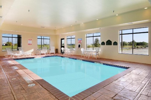 Wingate by Wyndham New Braunfels - image 13