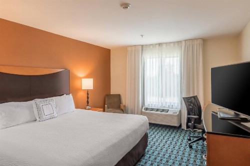 Fairfield Inn & Suites by Marriott New Braunfels - image 11