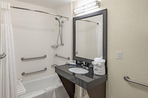 Fairfield Inn & Suites by Marriott New Braunfels - image 8
